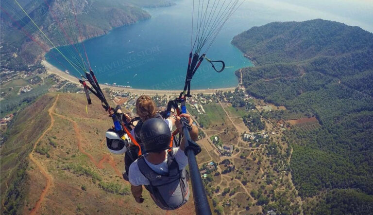 Paragliding from Belek: the flight from a mountain 1,000 meters high