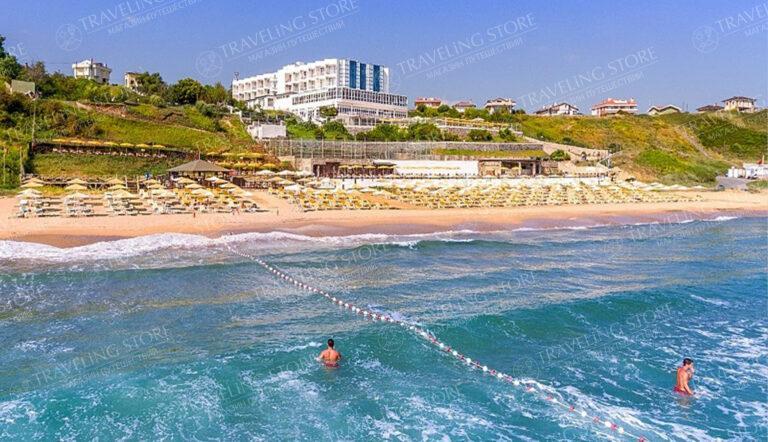 BEACH and HOTELS in ŞILE RESORT